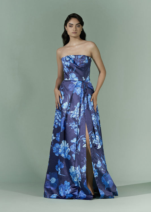 Strapless gown with front slit