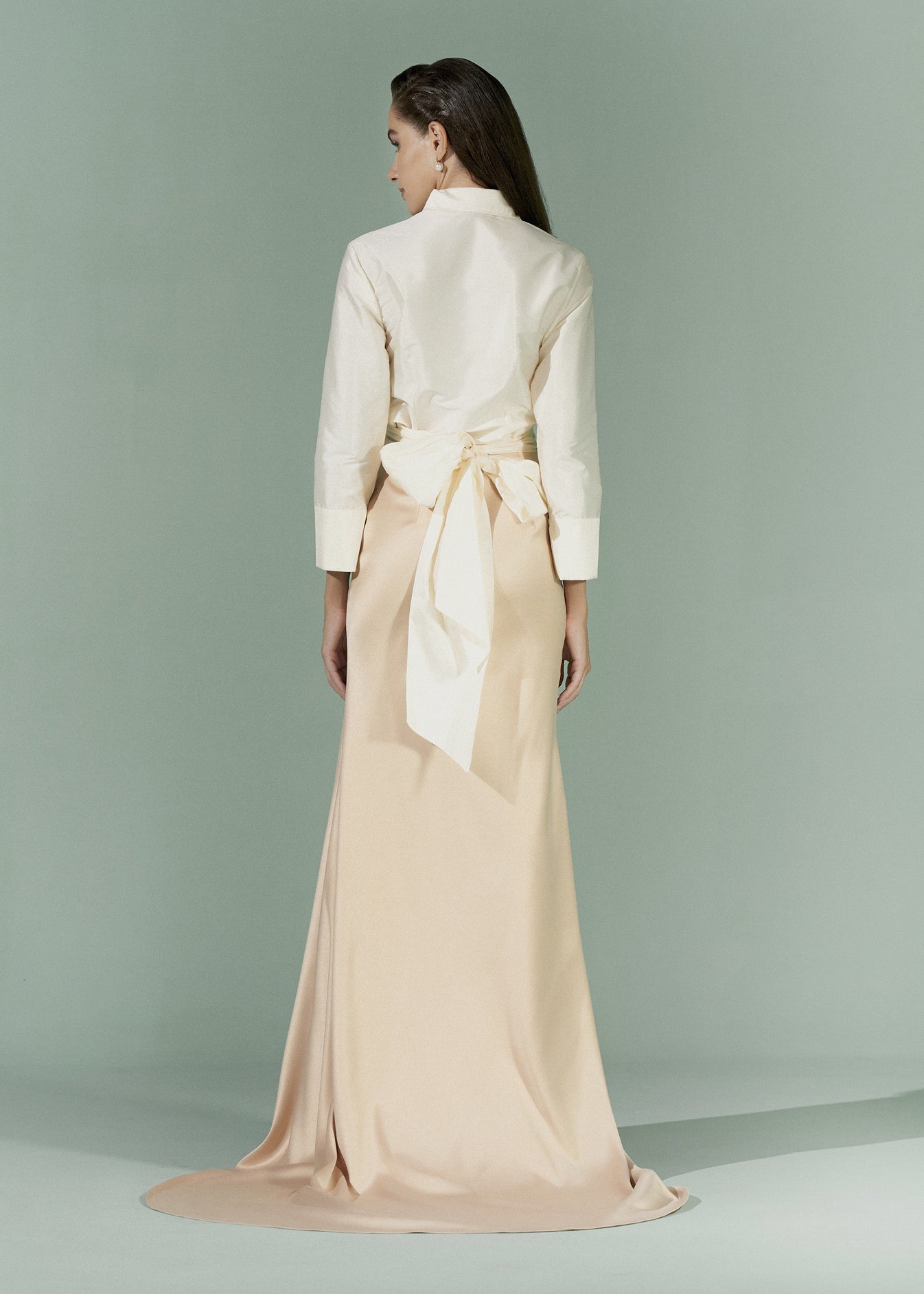Satin skirt with Trail
