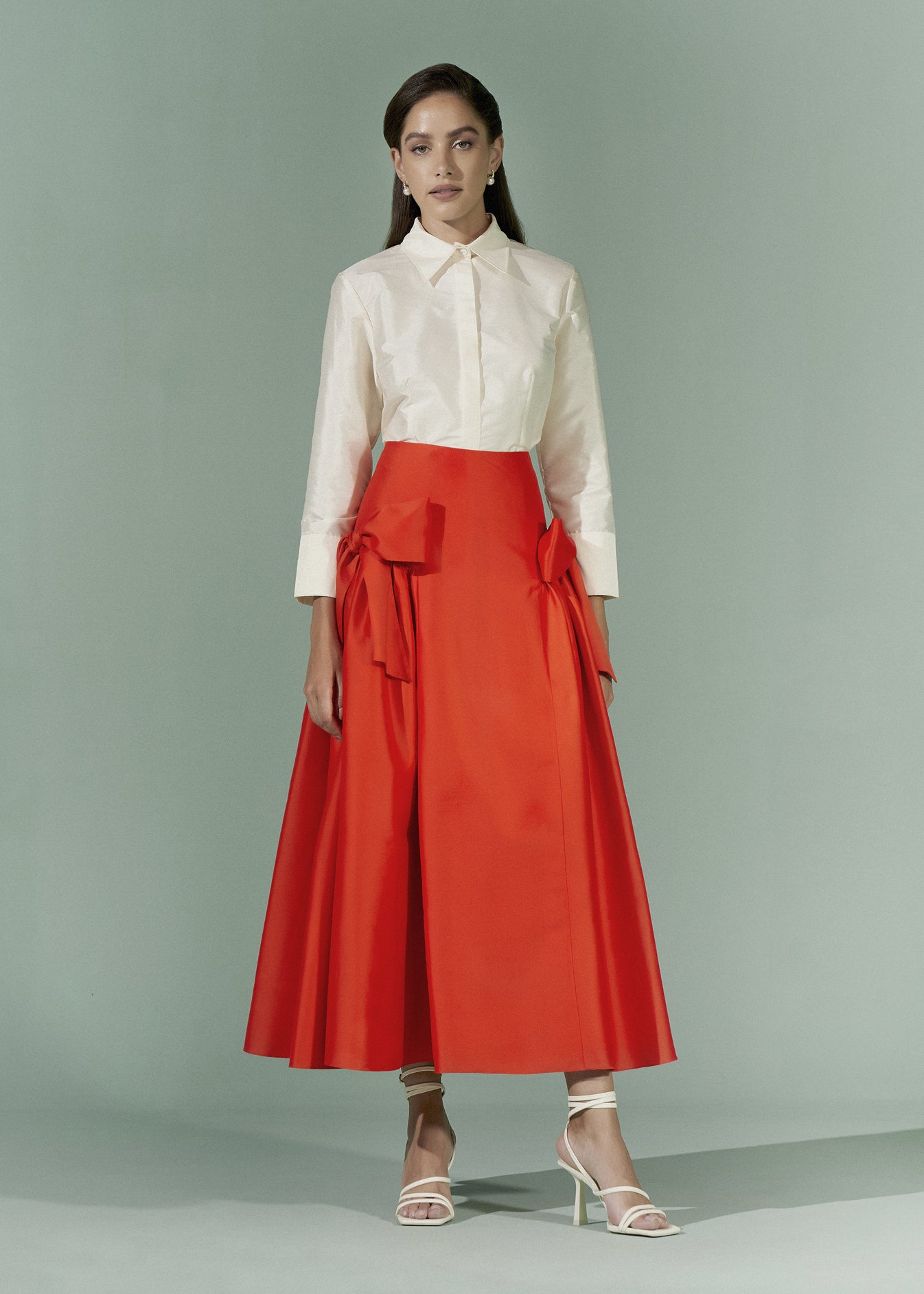 Midi skirt with Bow detailing