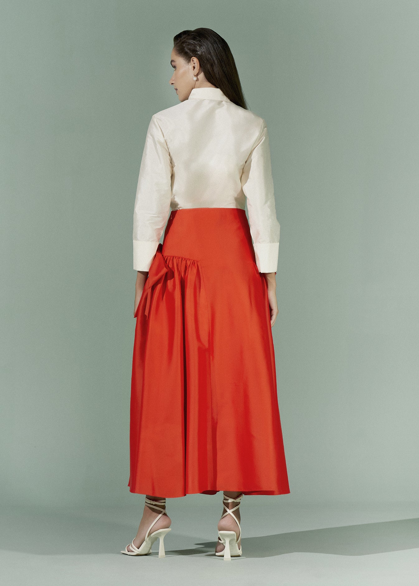 Midi skirt with Bow detailing
