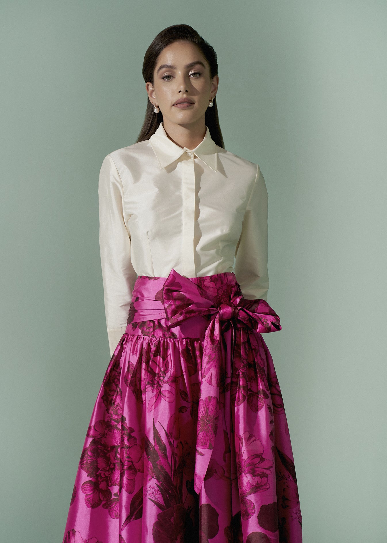 Midi skirt with Bow detailing