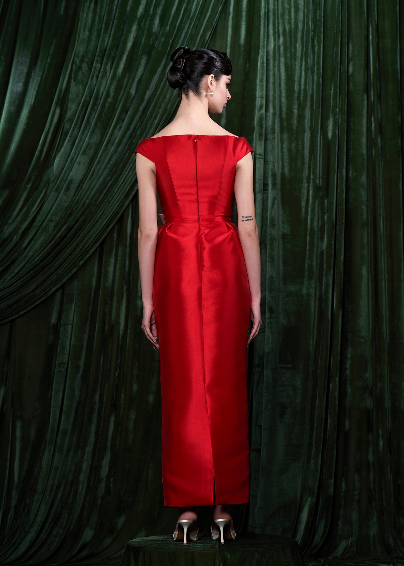 Off-Shoulder Satin Gown With Contrast Bow Detail