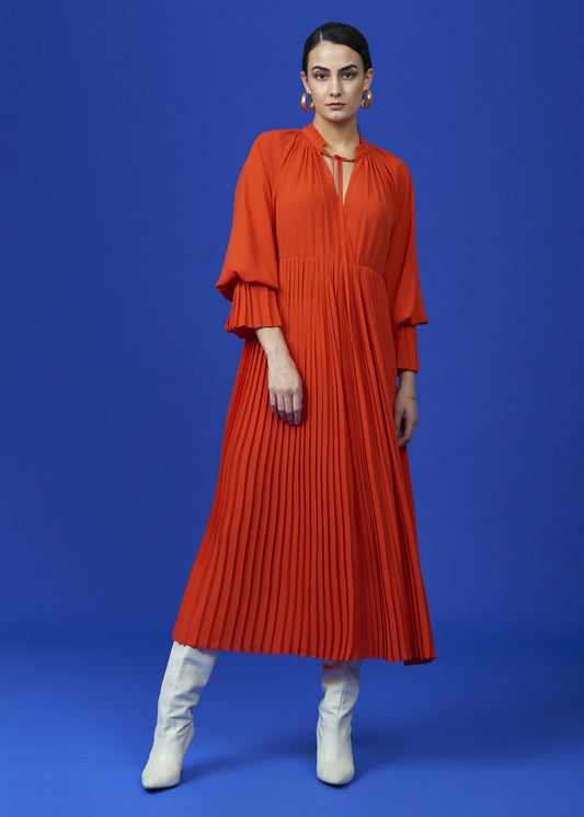 Solid Plissé Dress