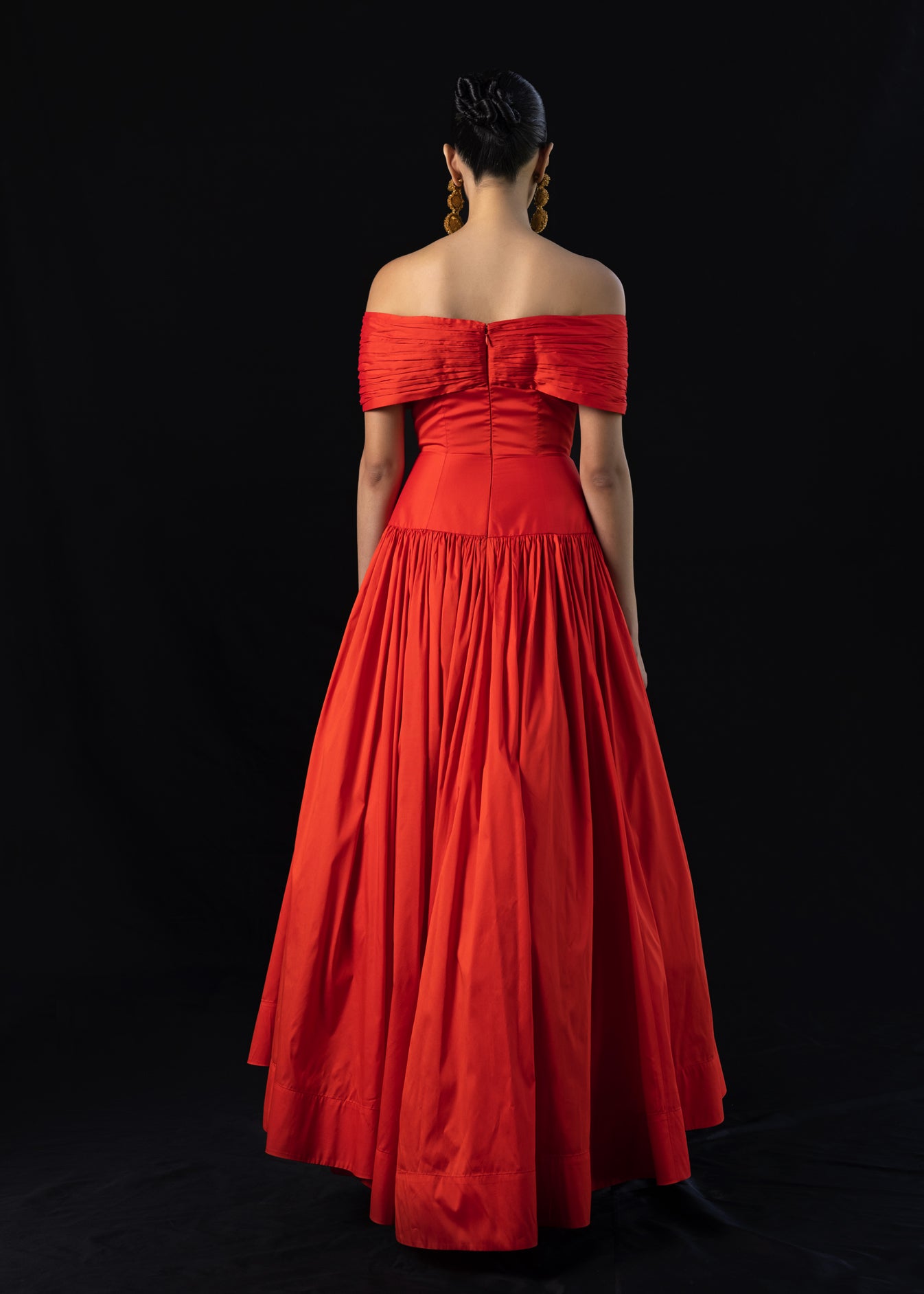Off-shoulder Dress With Cut Out