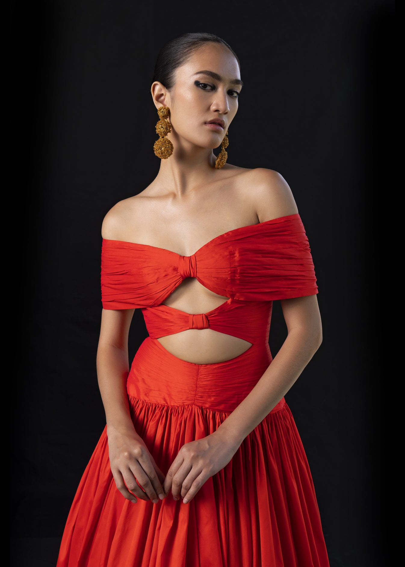 Off-shoulder Dress With Cut Out