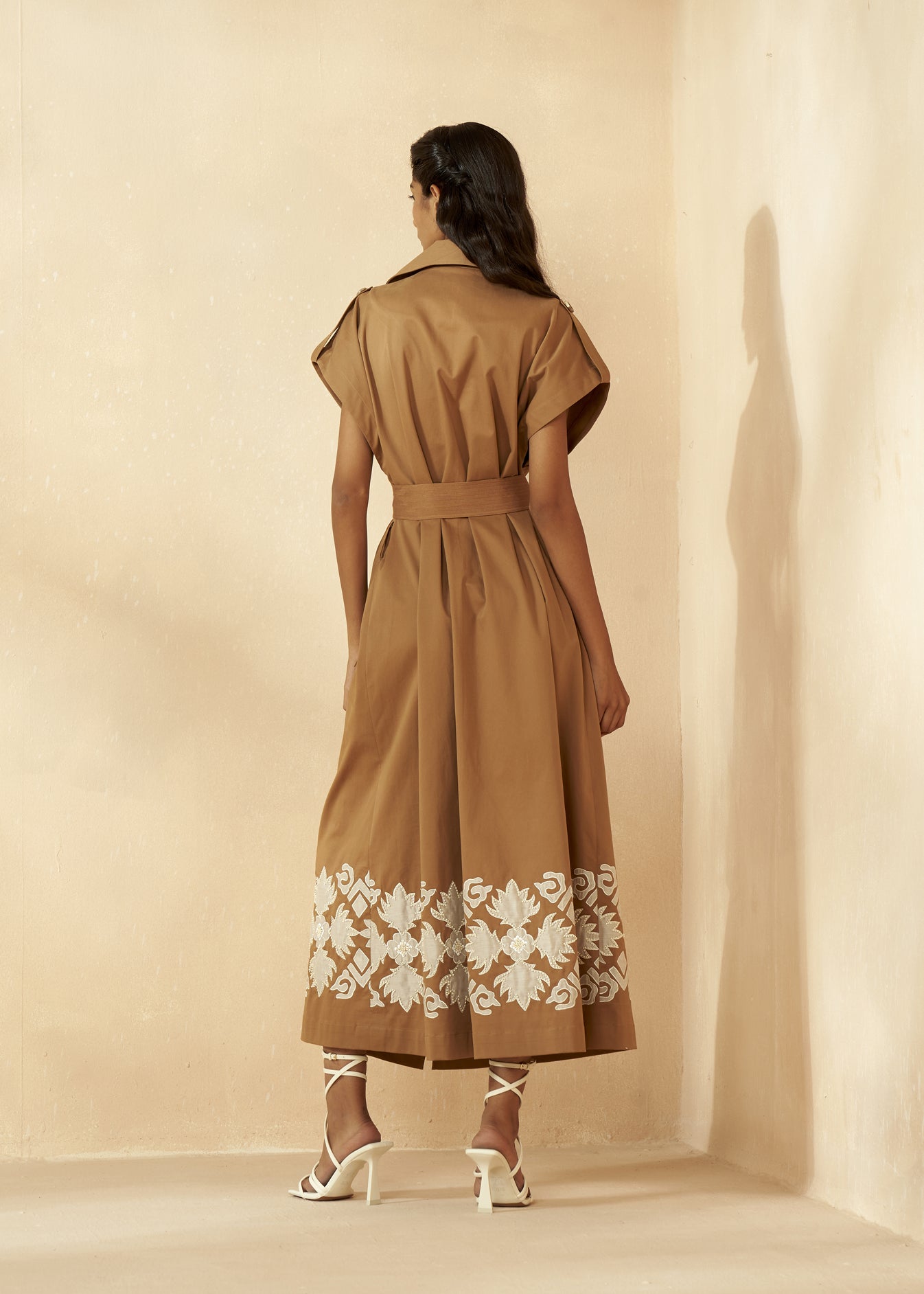 Sleeveless Trench With Applique Work